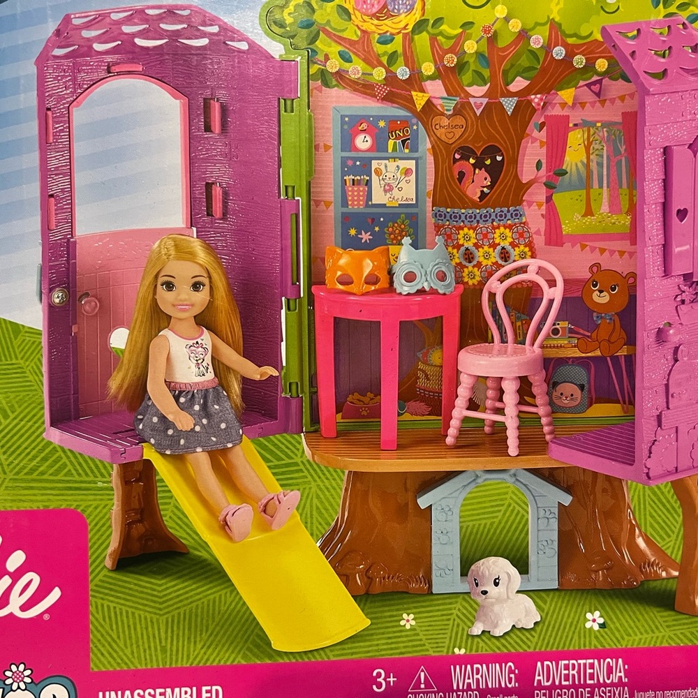 Barbie club Chelsea treehouse